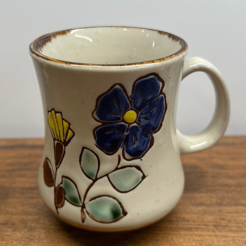Vintage Retro Stoneware Glazed Mugs With Floral Motif Set Of 4 Made In Korea - Picture 5 of 16